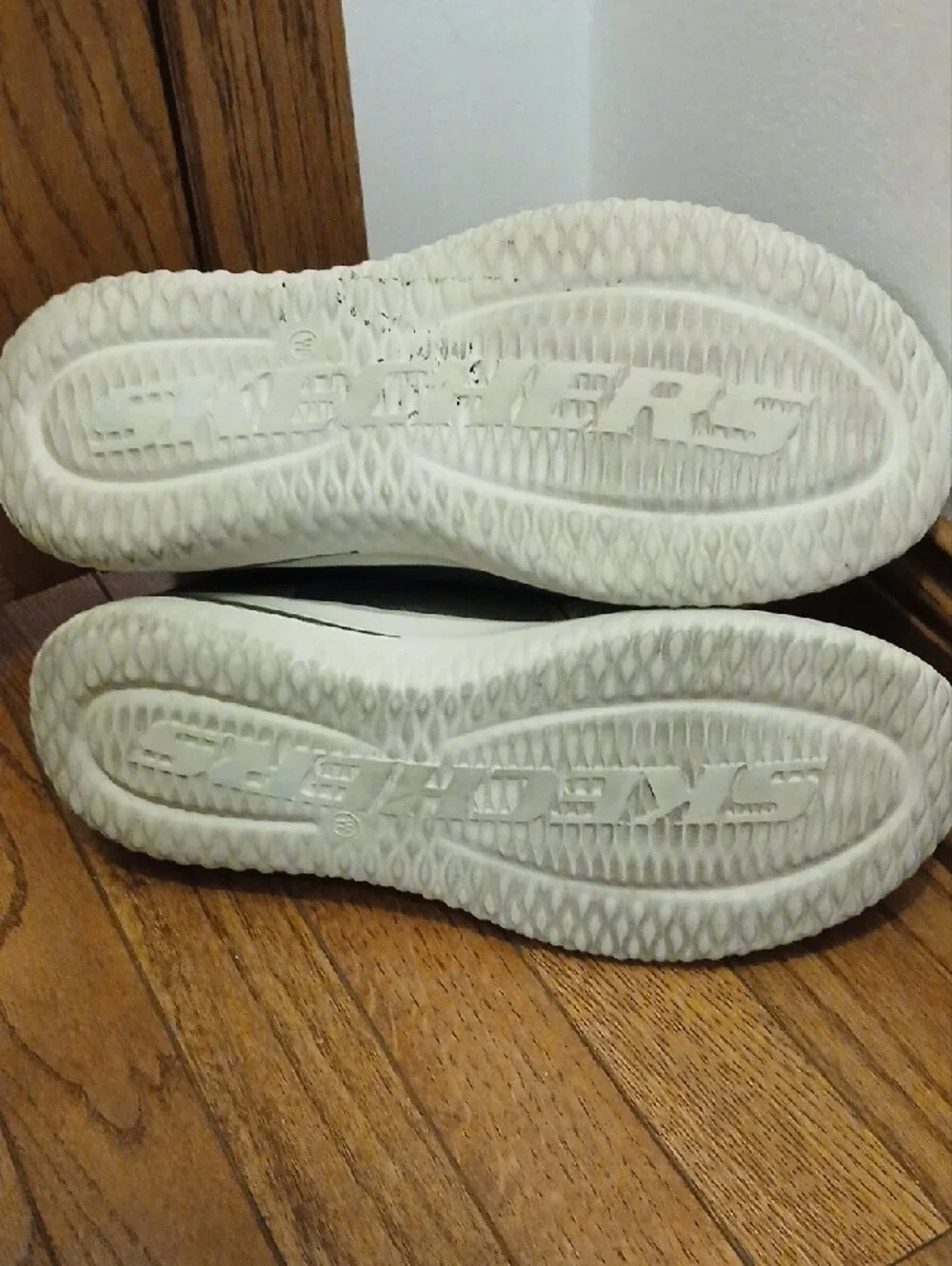Skechers Khaki Lightweight Men's Sneaker Size 10